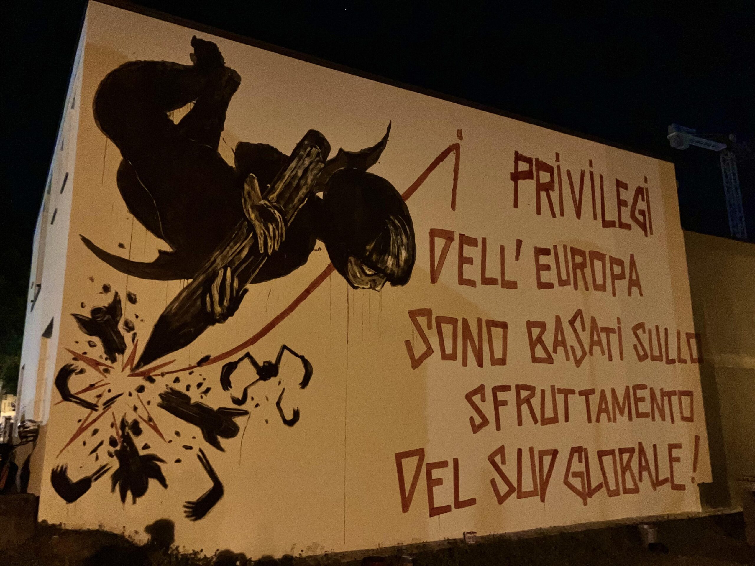 MURALES RIBELLI E COMUNICATO SOA MOLINO: Gli dei se ne vanno, le macerie restano
